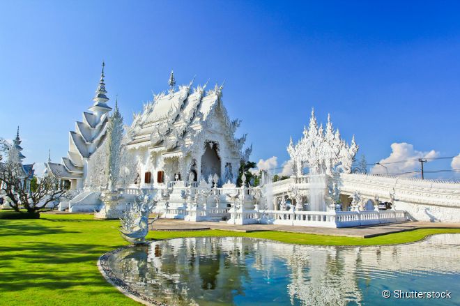 O surpreendente Wat Rong Khun, conhecido como "Templo Branco, próximo da cidade tailandesa de Chiang Rai