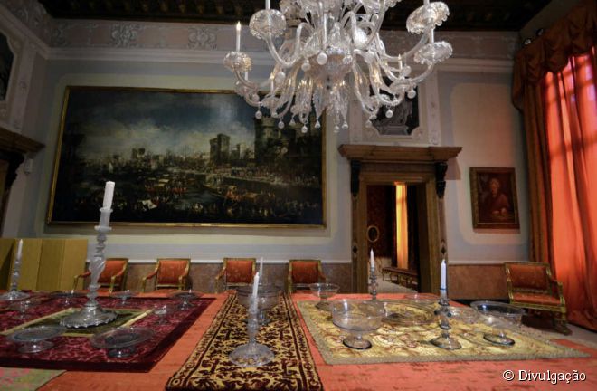 Para observar como era a vida da nobreza veneziana entre os séculos 17 e 18, vá ao Museo di Palazzo Mocenigo, inaugurado em 1985 e instalado em um belíssimo casarão secular